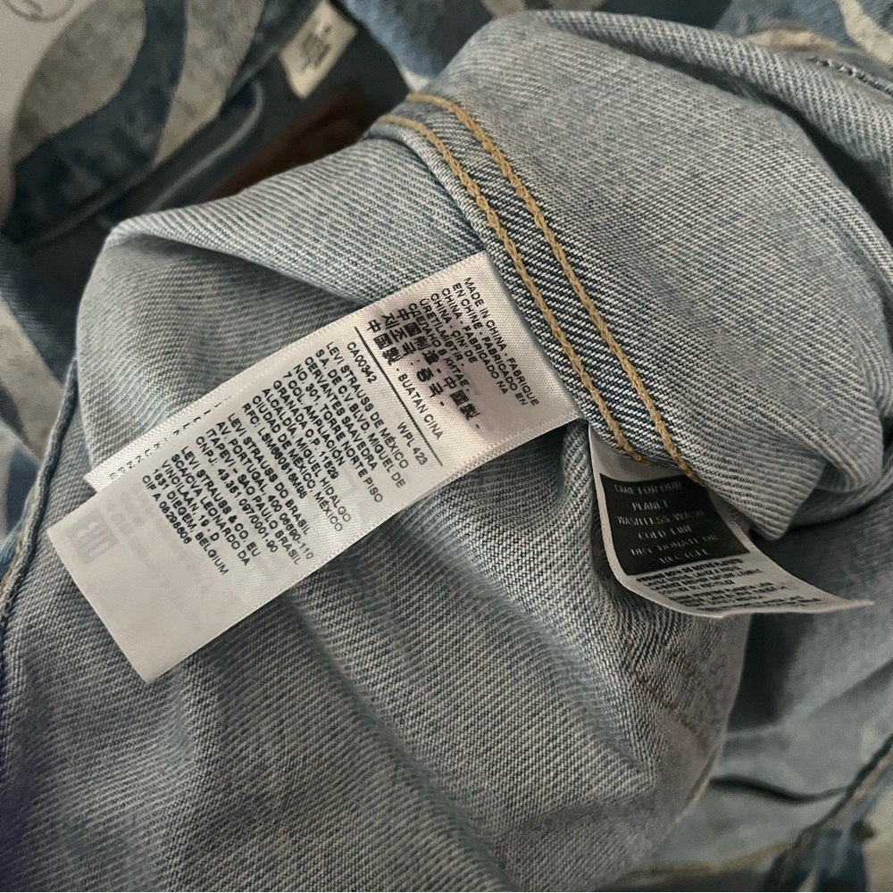 SOLD CLOT x LEVI'S sz M Year of Tiger Print Denim Jacket Blue Jeans Frog Closure - Picture 6 of 13